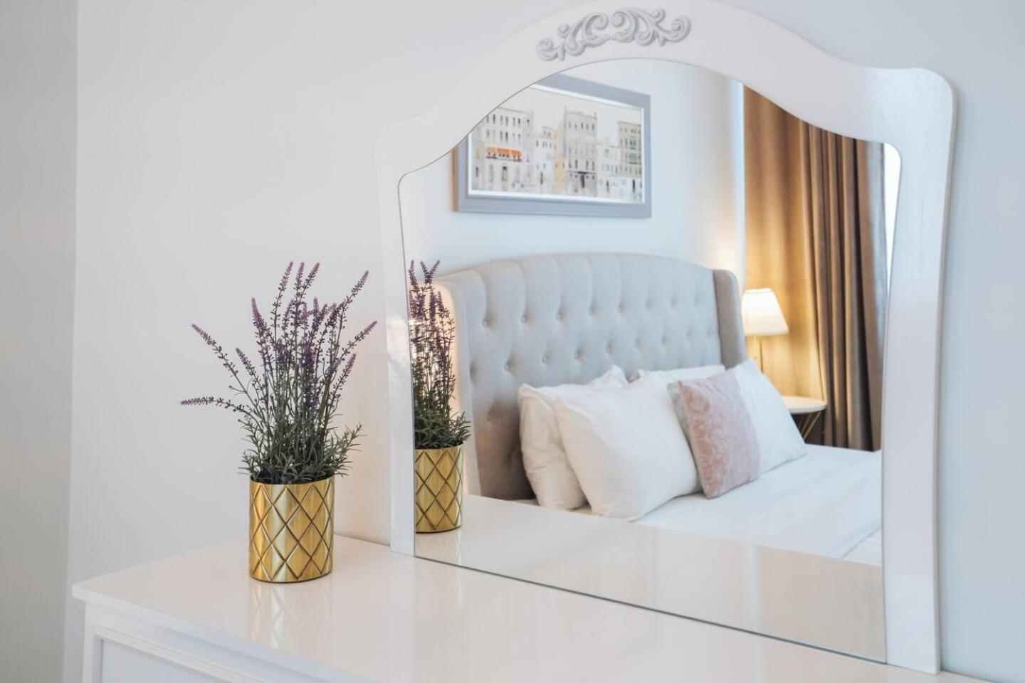 Charming Warm Suite With Amazing Views Of The City Dubai Eksteriør bilde