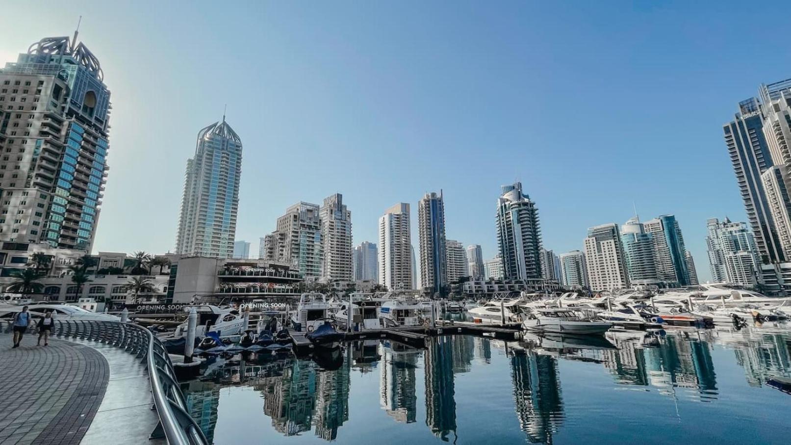 Charming Warm Suite With Amazing Views Of The City Dubai Eksteriør bilde