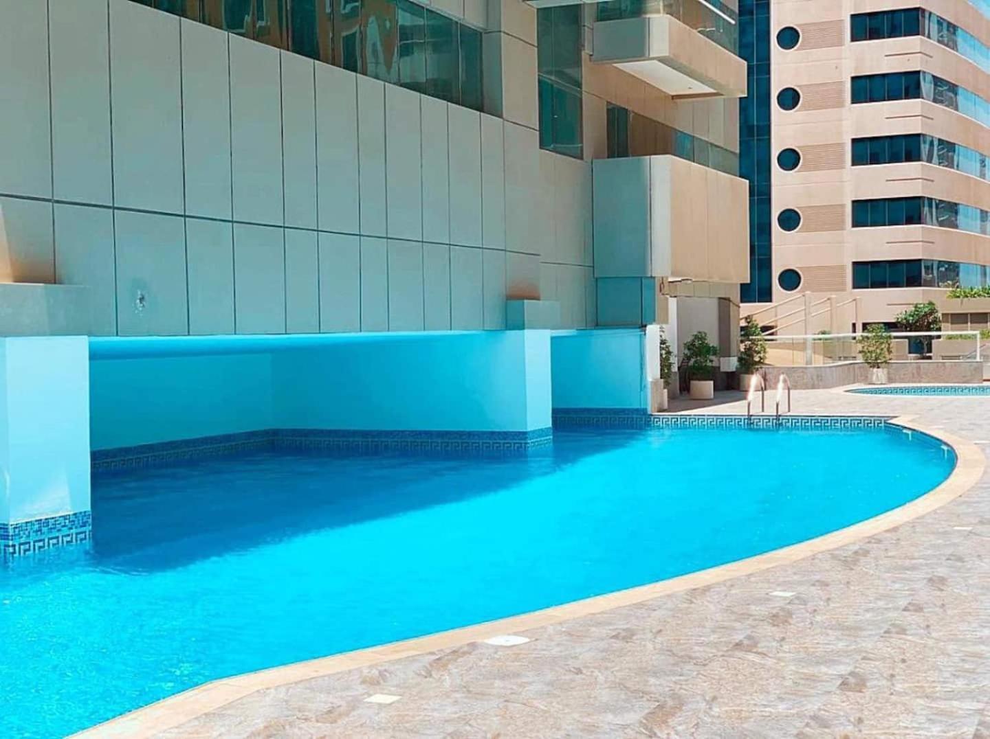 Charming Warm Suite With Amazing Views Of The City Dubai Eksteriør bilde