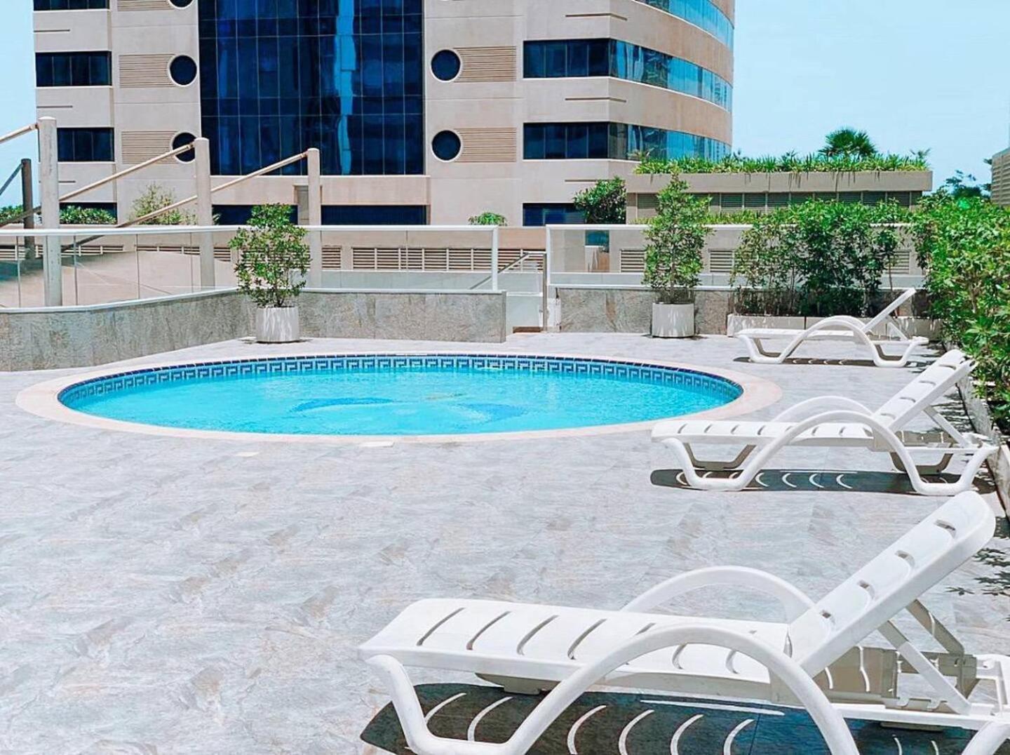 Charming Warm Suite With Amazing Views Of The City Dubai Eksteriør bilde
