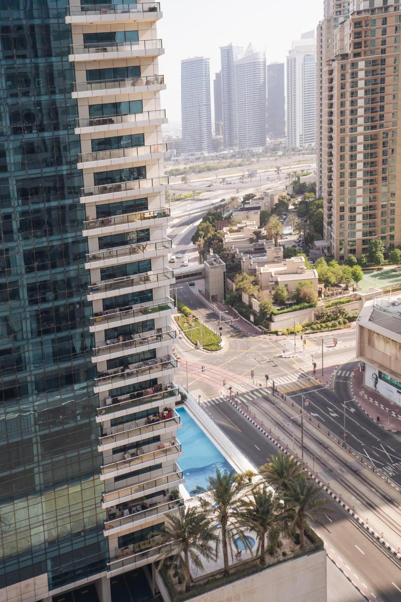 Charming Warm Suite With Amazing Views Of The City Dubai Eksteriør bilde